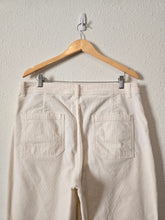 Load image into Gallery viewer, Anthropologie Cream Corduroy Pants (32)
