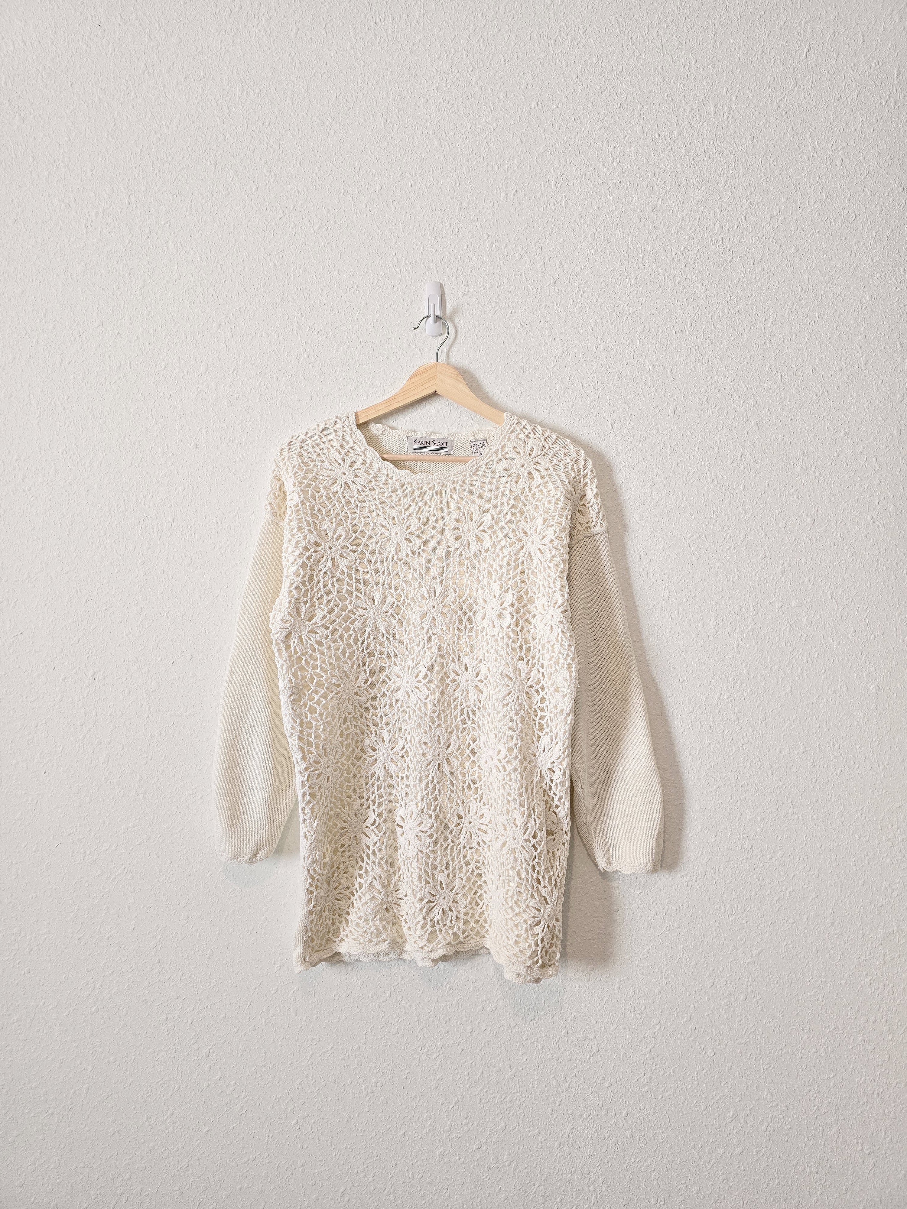 Vintage Floral Crochet Sweater (M)