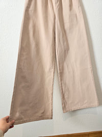 Neutral Wide Leg Pants (M)