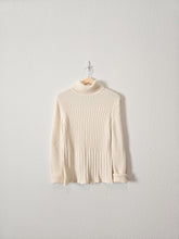 Load image into Gallery viewer, Vintage Ribbed Turtleneck Sweater (M)
