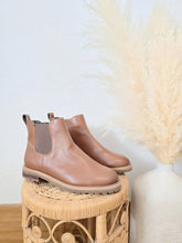 Load image into Gallery viewer, Brown Leather Chelsea Boots (9.5)
