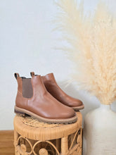 Load image into Gallery viewer, Brown Leather Chelsea Boots (9.5)
