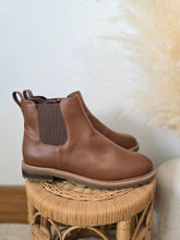 Load image into Gallery viewer, Brown Leather Chelsea Boots (9.5)
