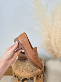 Everlane Brown Leather Loafers (7)