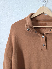 Brown Henley Sweatshirt (M)