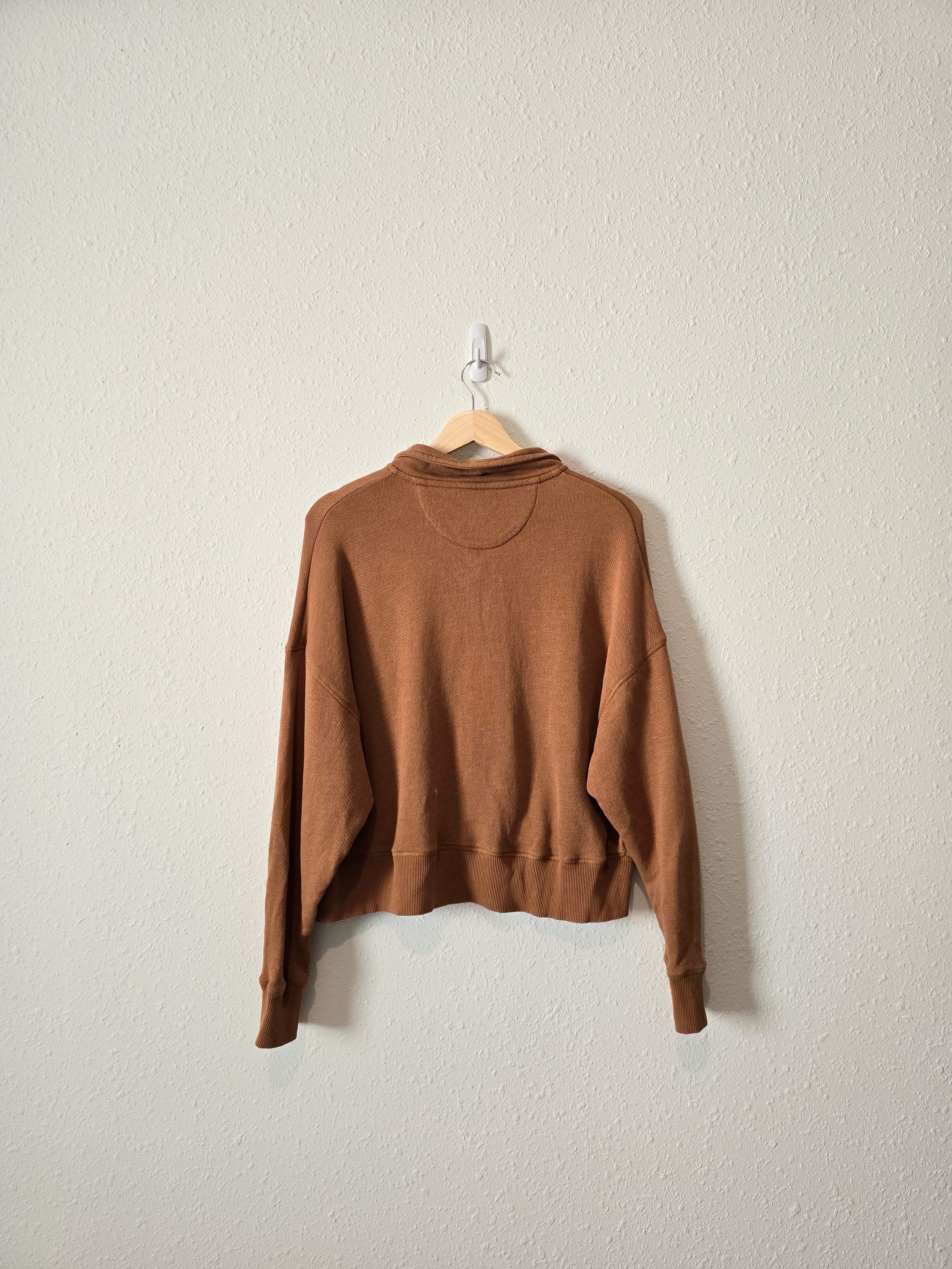 Brown Henley Sweatshirt (M)