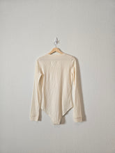 Load image into Gallery viewer, Bohme Cream Henley Bodysuit (L)
