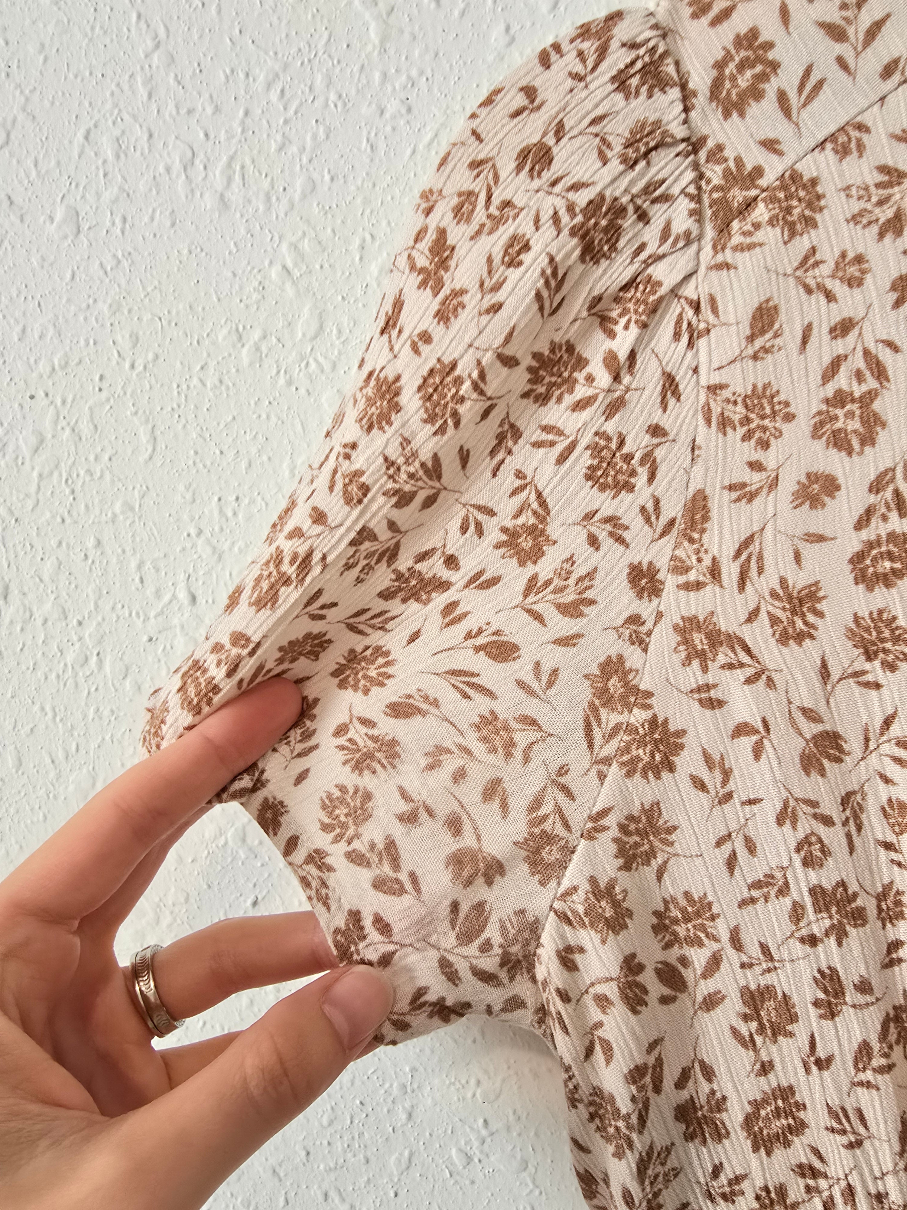 Floral Smocked Midi Dress (M)