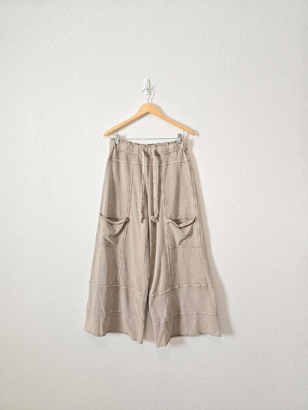 Easel Wide Leg Pants (M)