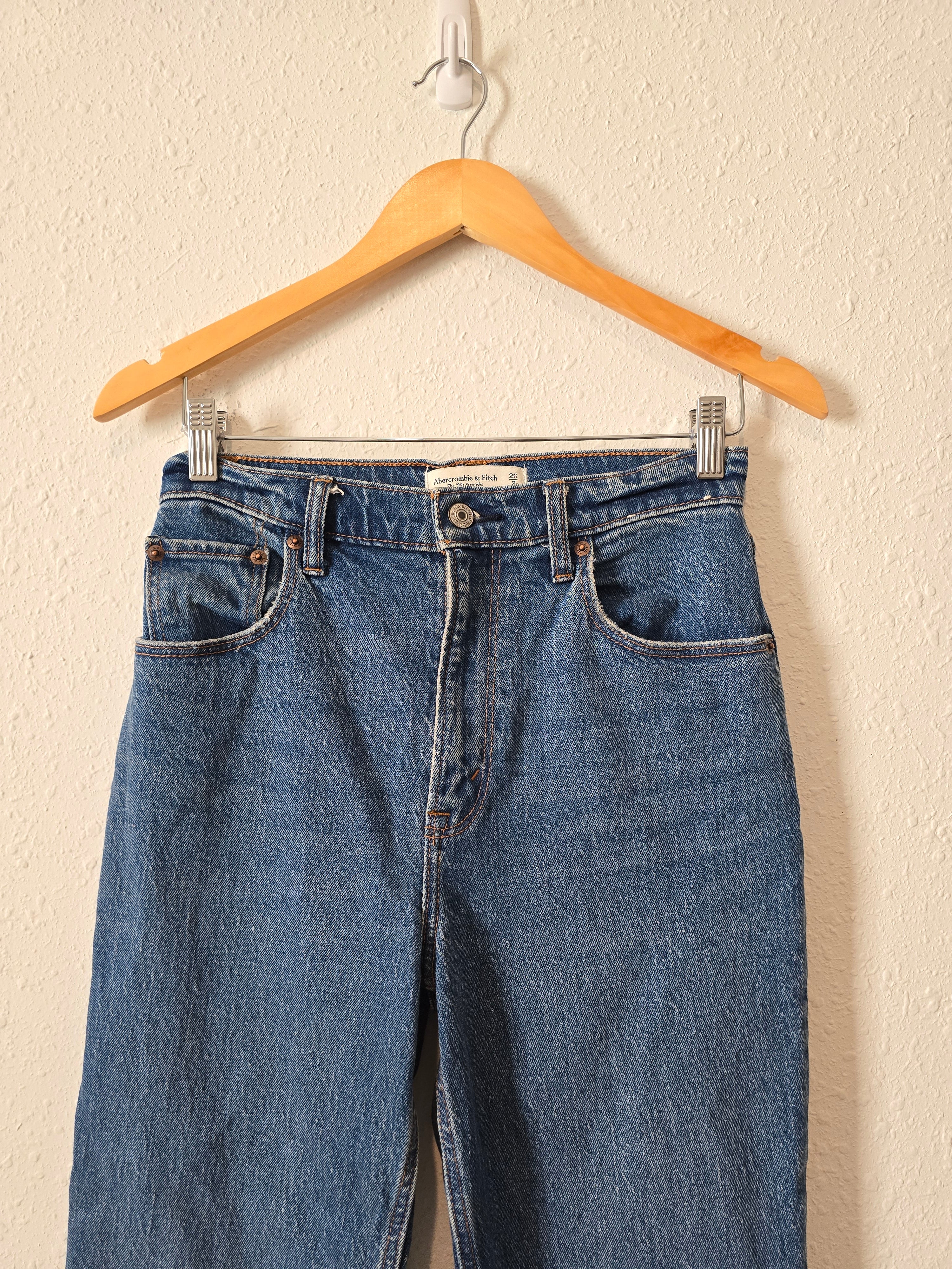 Abercrombie 90s Straight Jeans (26/2 short)