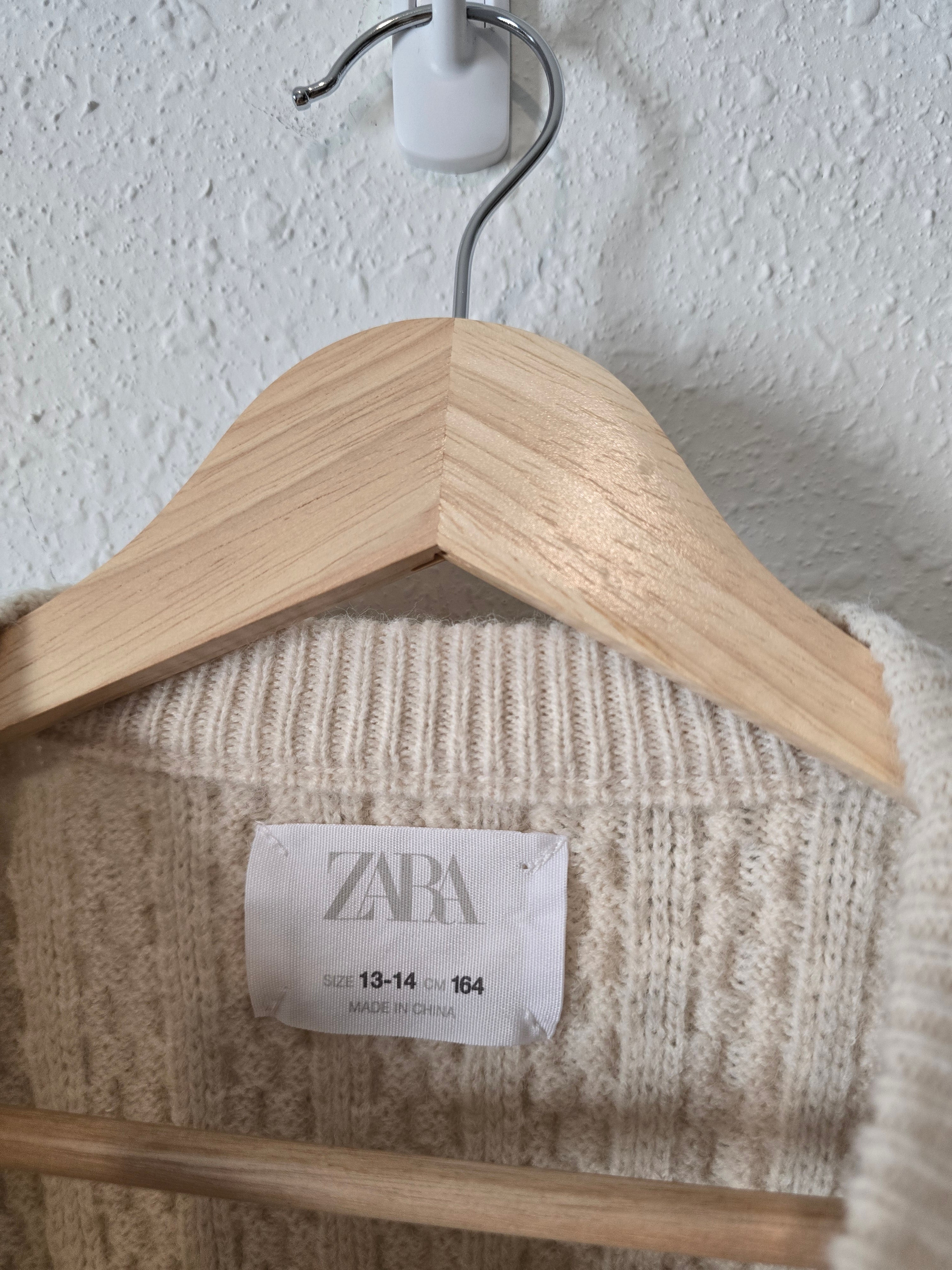 Zara Cable Knit Sweater (XS)