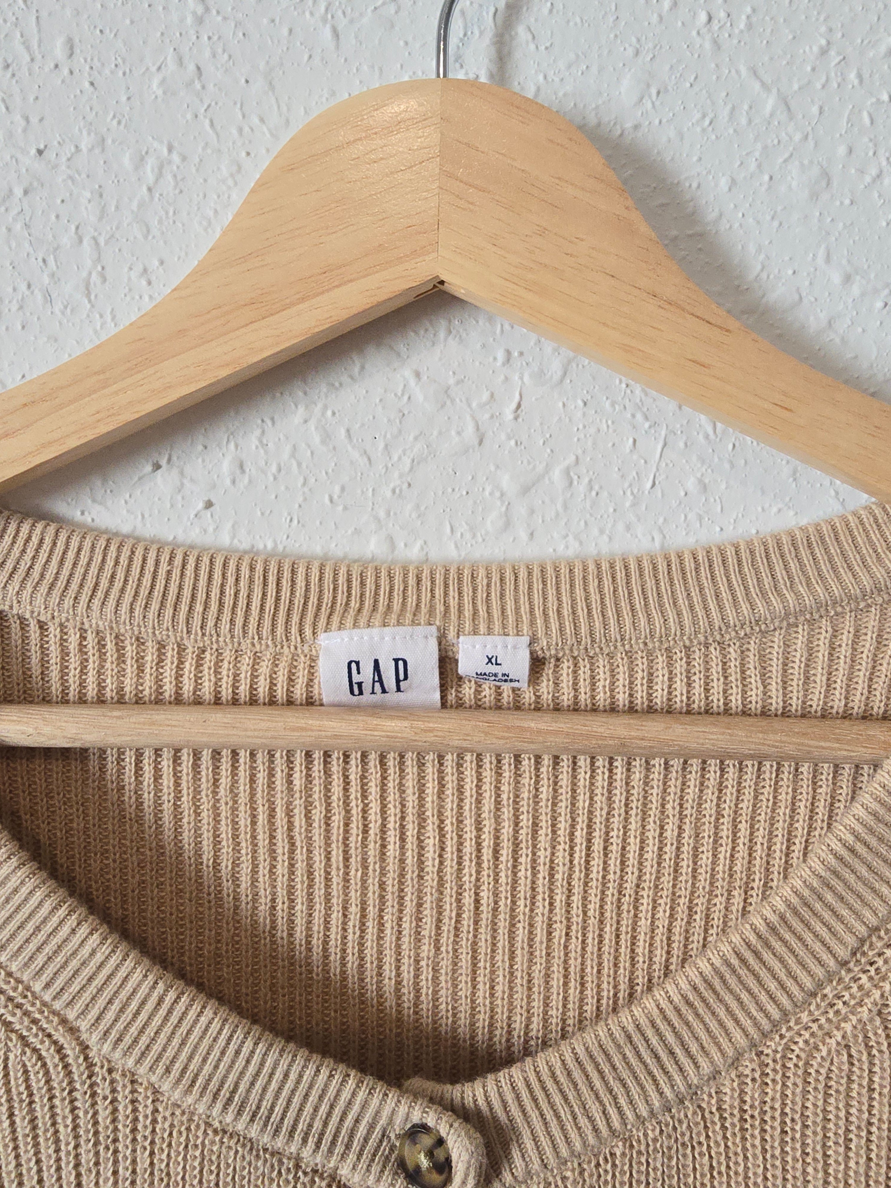 Cotton Ribbed Button Up Sweater (XL)