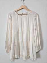 Load image into Gallery viewer, Puff Sleeve Tiered Top (S)
