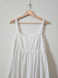 White Flowy Maxi Dress (M)