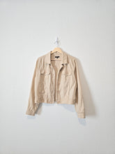 Load image into Gallery viewer, Quince Linen Button Up Jacket (S)
