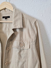 Load image into Gallery viewer, Quince Linen Button Up Jacket (S)
