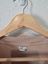 Load image into Gallery viewer, Aerie Oversized Cord Sweatshirt (S)
