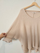 Load image into Gallery viewer, Zenana Waffle Slouchy Top (L/XL)
