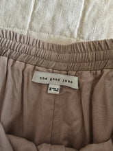 Load image into Gallery viewer, Linen Blend Wide Leg Pants (M)
