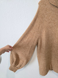 Aritzia Camel Oversized Sweater (M)