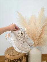 Load image into Gallery viewer, Sorel Neutral Sneakers (7)
