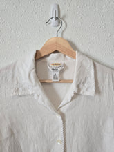 Load image into Gallery viewer, Vintage White Linen Button Up (2)
