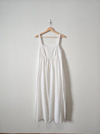 White Flowy Maxi Dress (M)