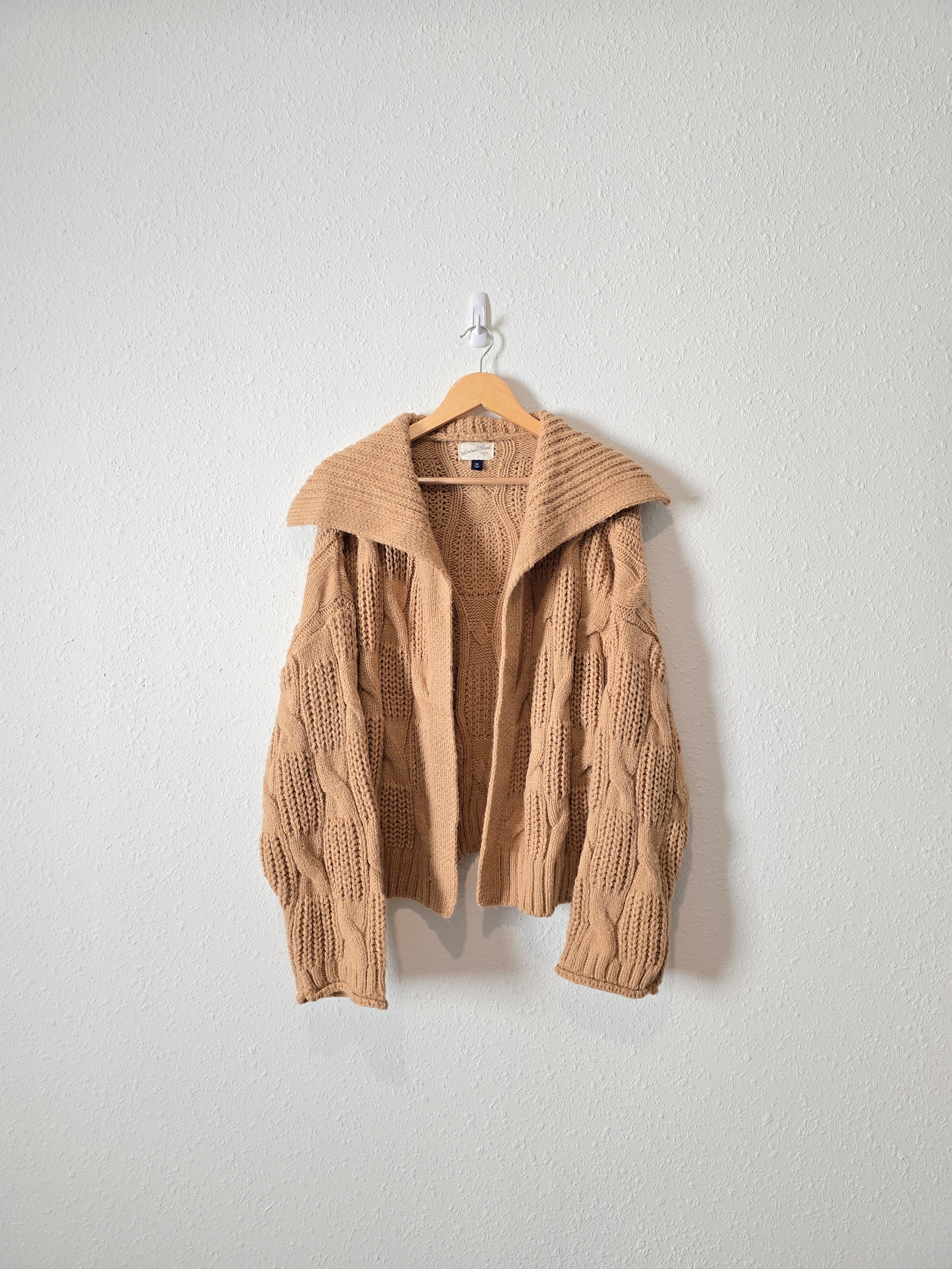 Collared Cable Knit Cardigan (XXL)