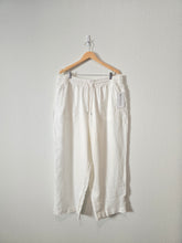 Load image into Gallery viewer, NEW Athleta Wide Leg Linen Pants (1X)
