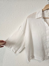 Load image into Gallery viewer, White Linen Boxy Button Up (S)
