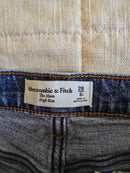 Abercrombie High Rise Mom Jeans (28/6)