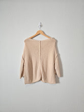 Load image into Gallery viewer, Aerie Chunky Oversized Sweater (S)
