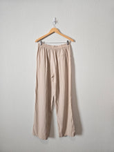 Load image into Gallery viewer, Neutral Linen Wide Leg Pants (L)
