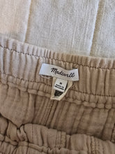 Load image into Gallery viewer, Madewell Gauze Balloon Pants (M)
