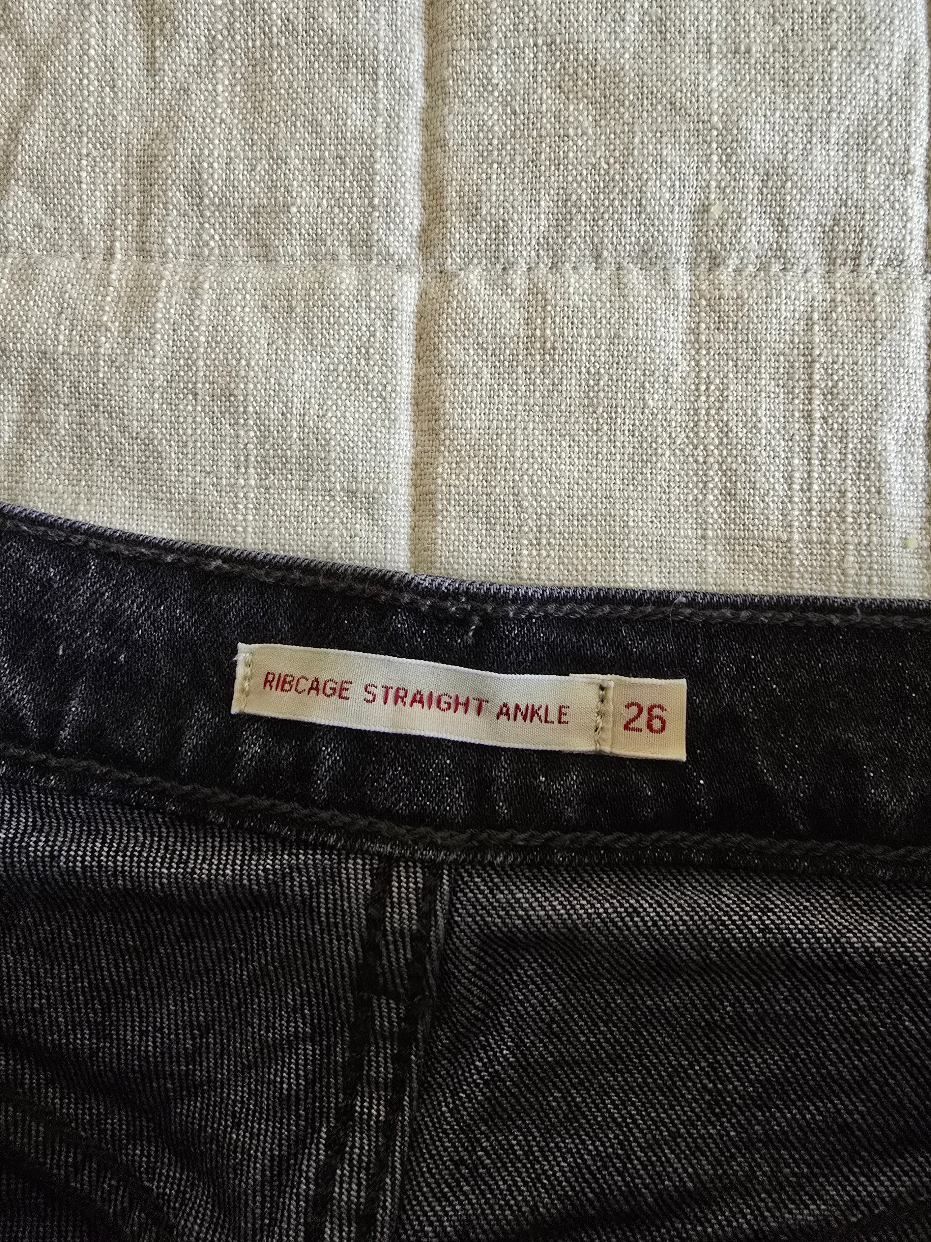 Levi's Ribcage Straight Jeans (26)