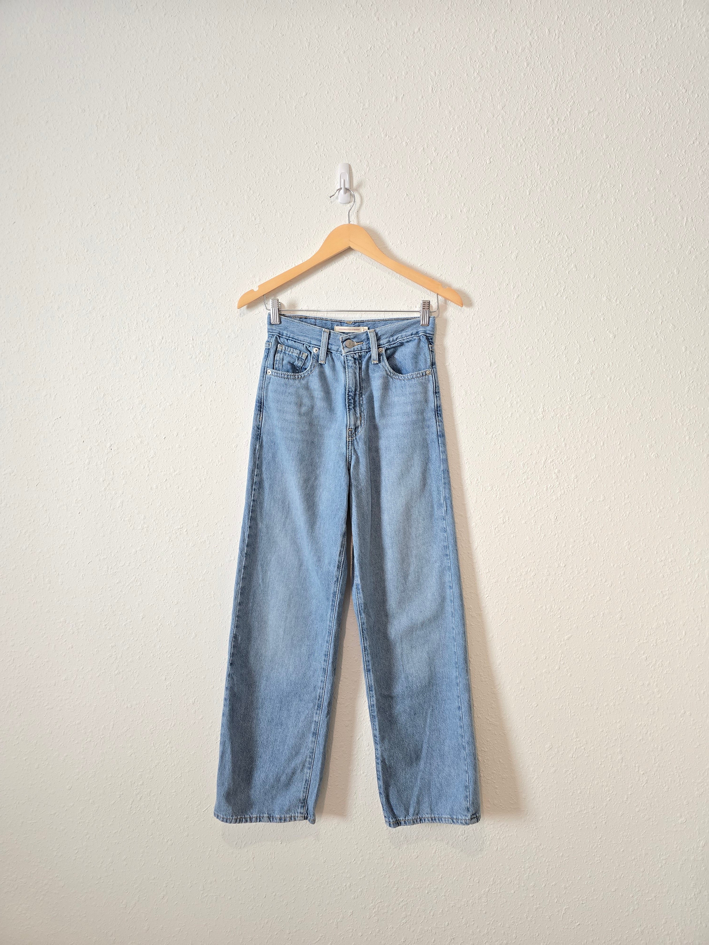 Levi's High Waisted Straight Jeans (25)