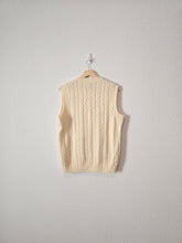 Load image into Gallery viewer, Vintage Cable Knit Sweater Vest (L)
