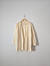 Load image into Gallery viewer, Vintage Crochet Knit Cardigan (M)
