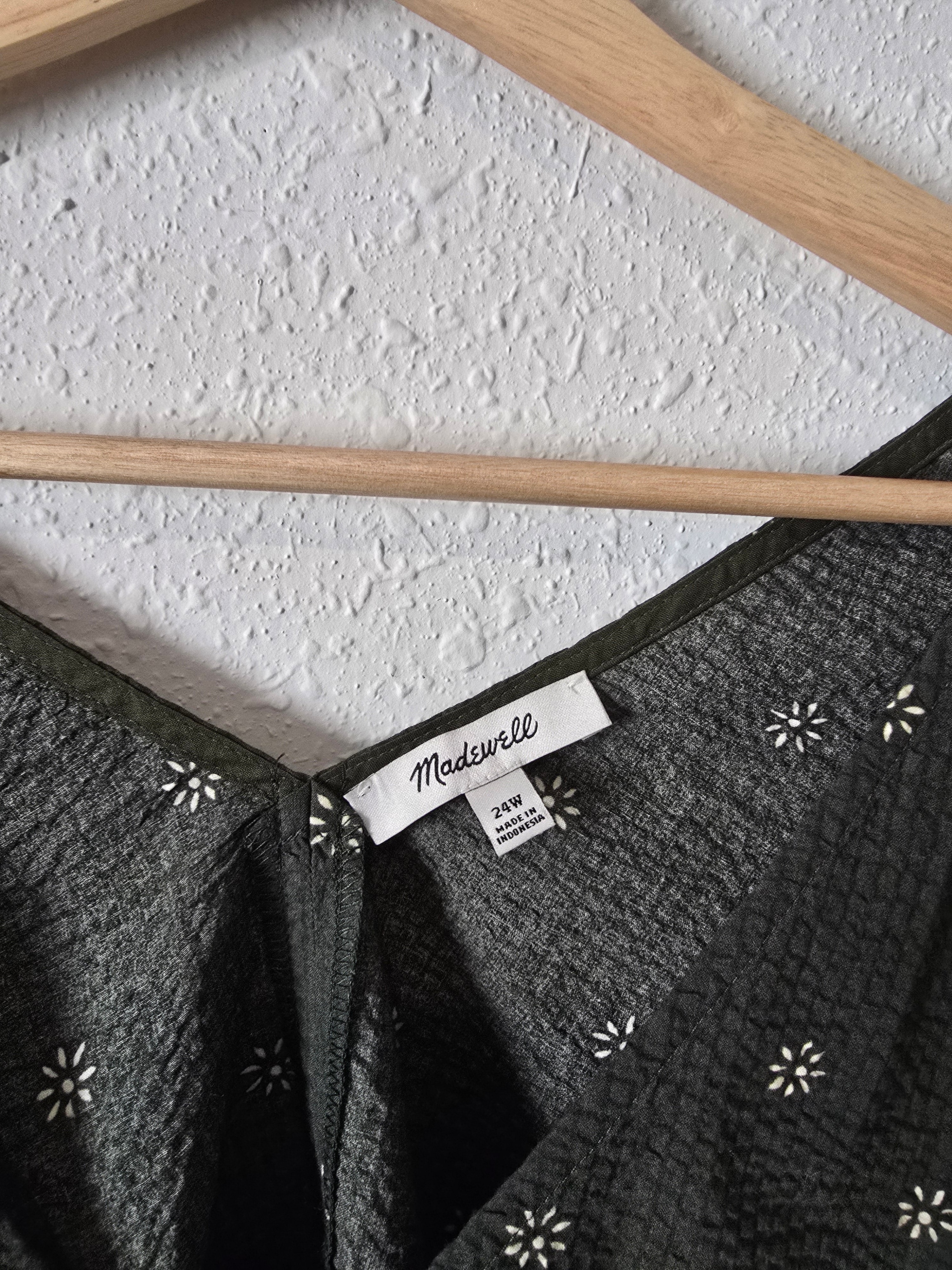 Madewell Forest Green Floral Top (24W)