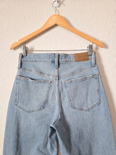 Load image into Gallery viewer, Madewell Perfect Wide Leg Jeans (26)
