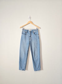 Abercrombie High Rise Mom Jeans (26/2)