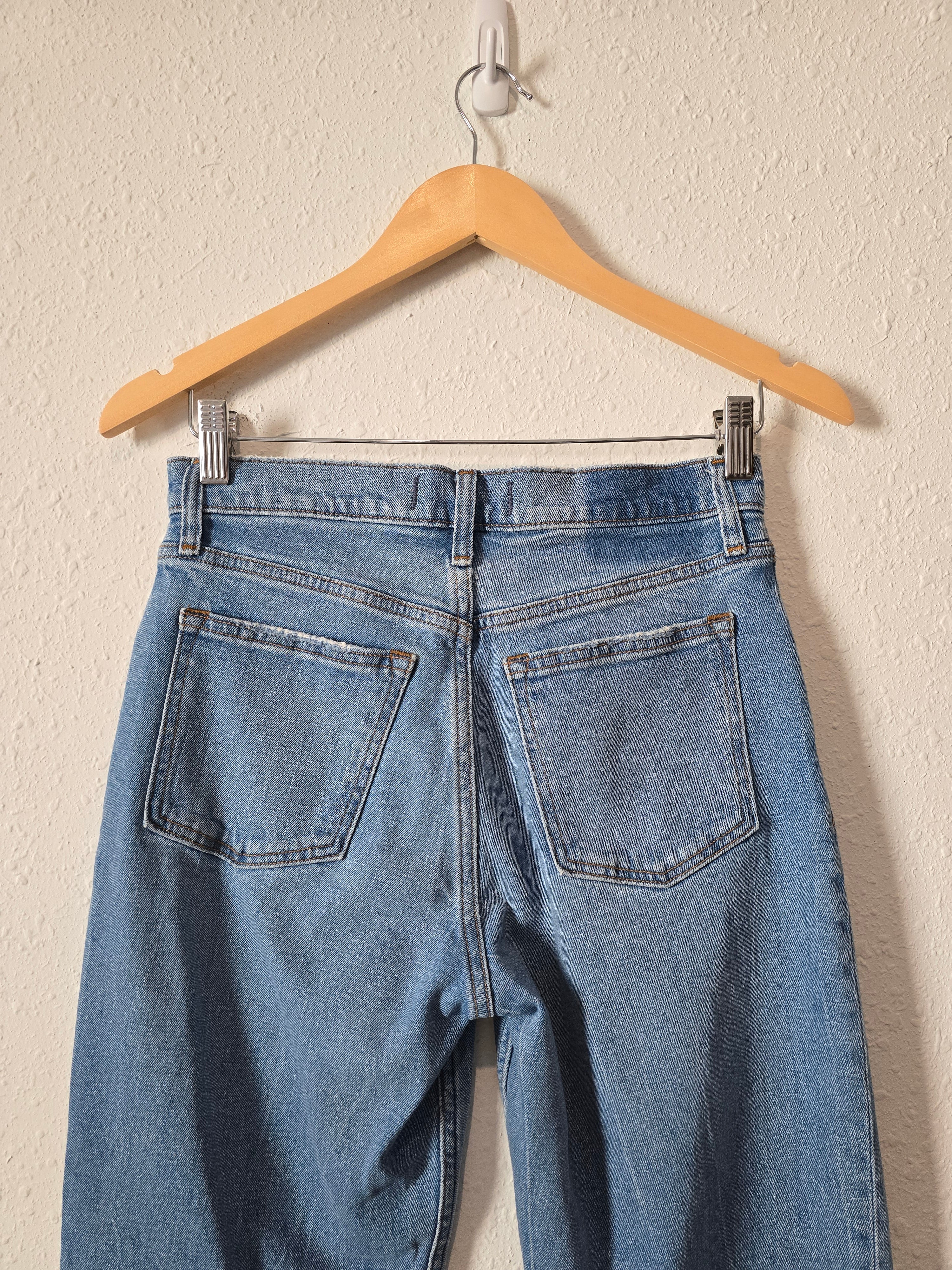 Abercrombie High Rise Mom Jeans (26/2)