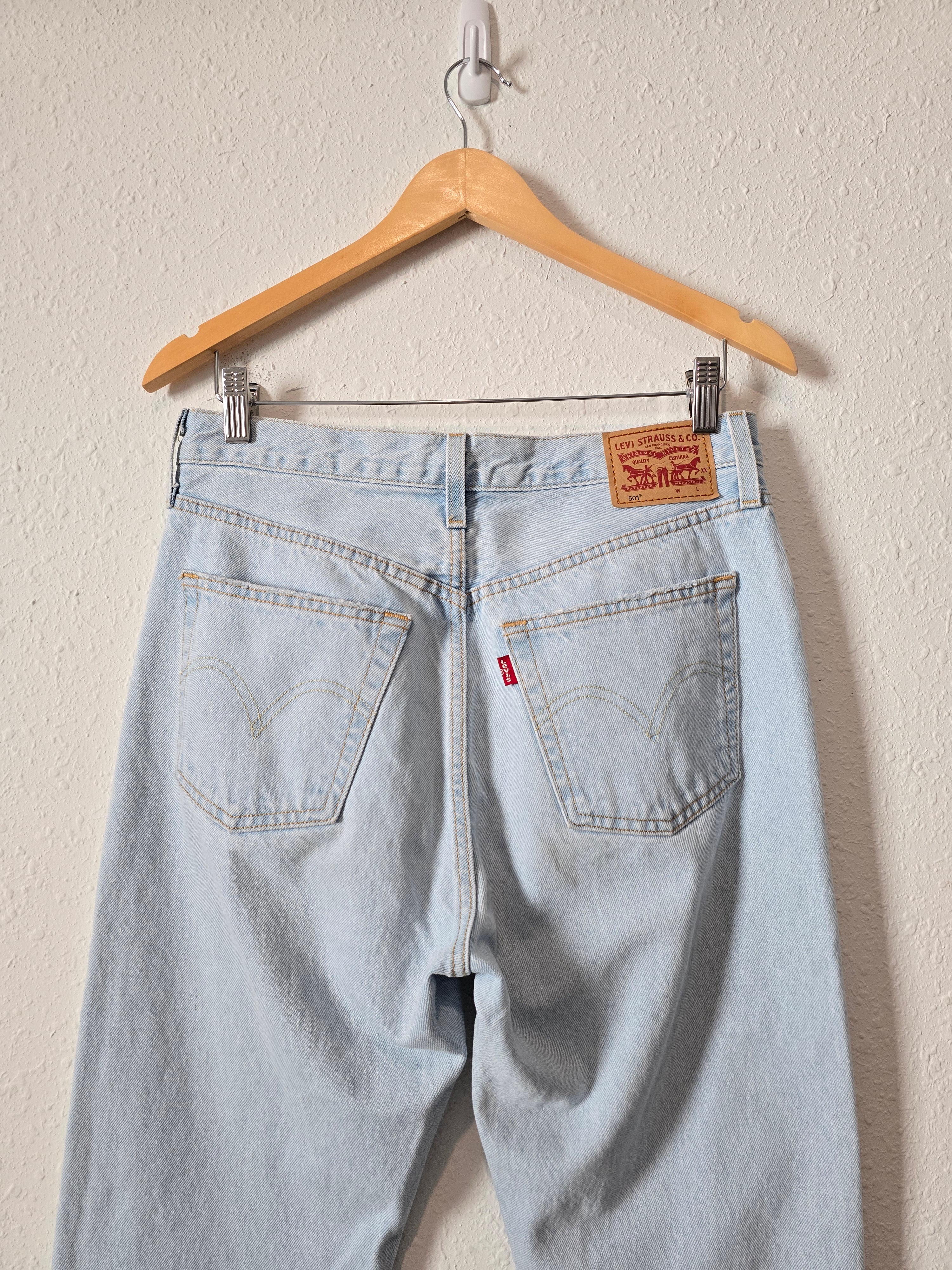 Levi's Light Wash Straight Jeans (28)