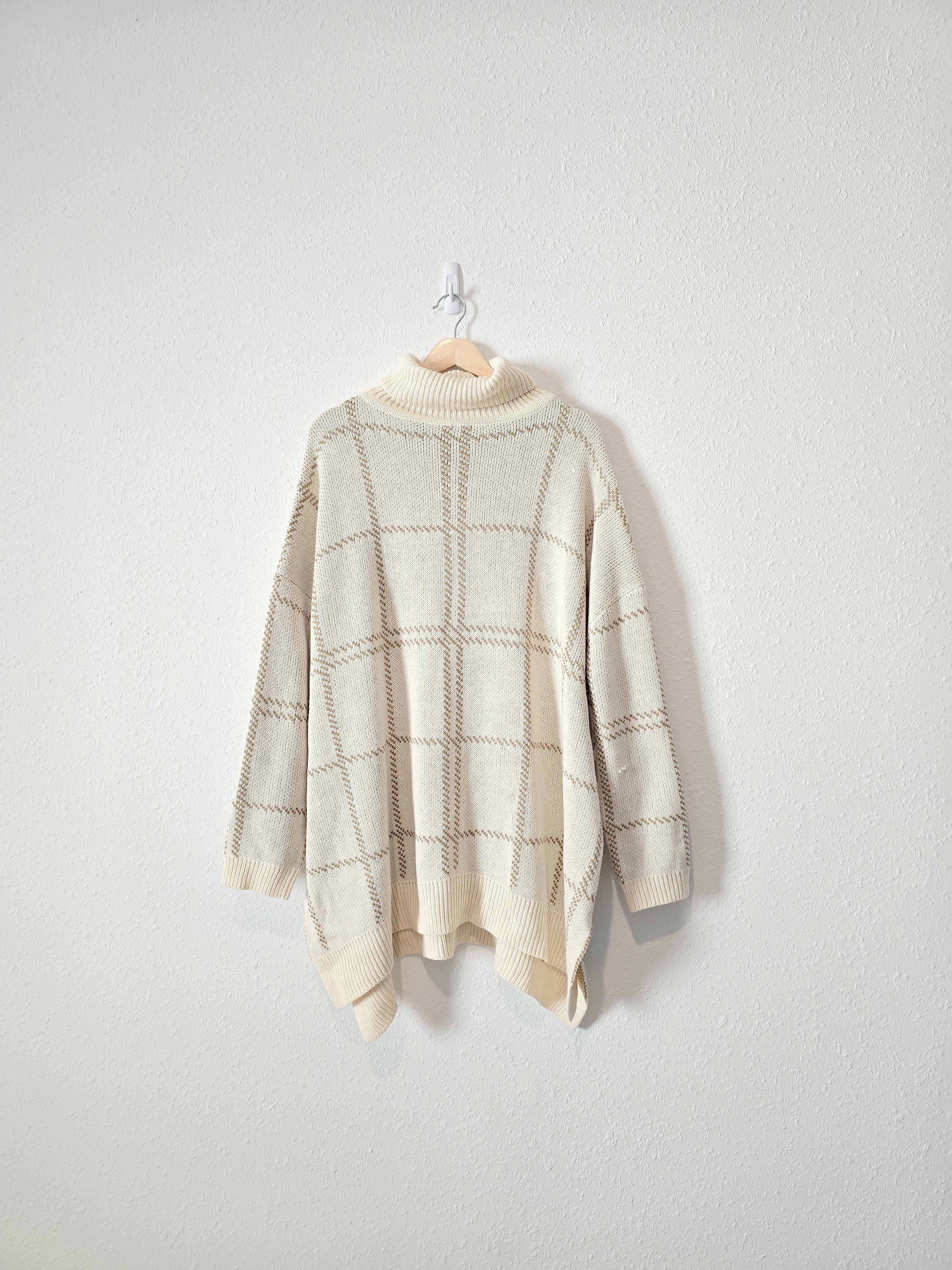 Checkered Turtleneck Sweater (1X)