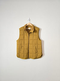 Lou & Grey Quilted Zip Up Vest (L)