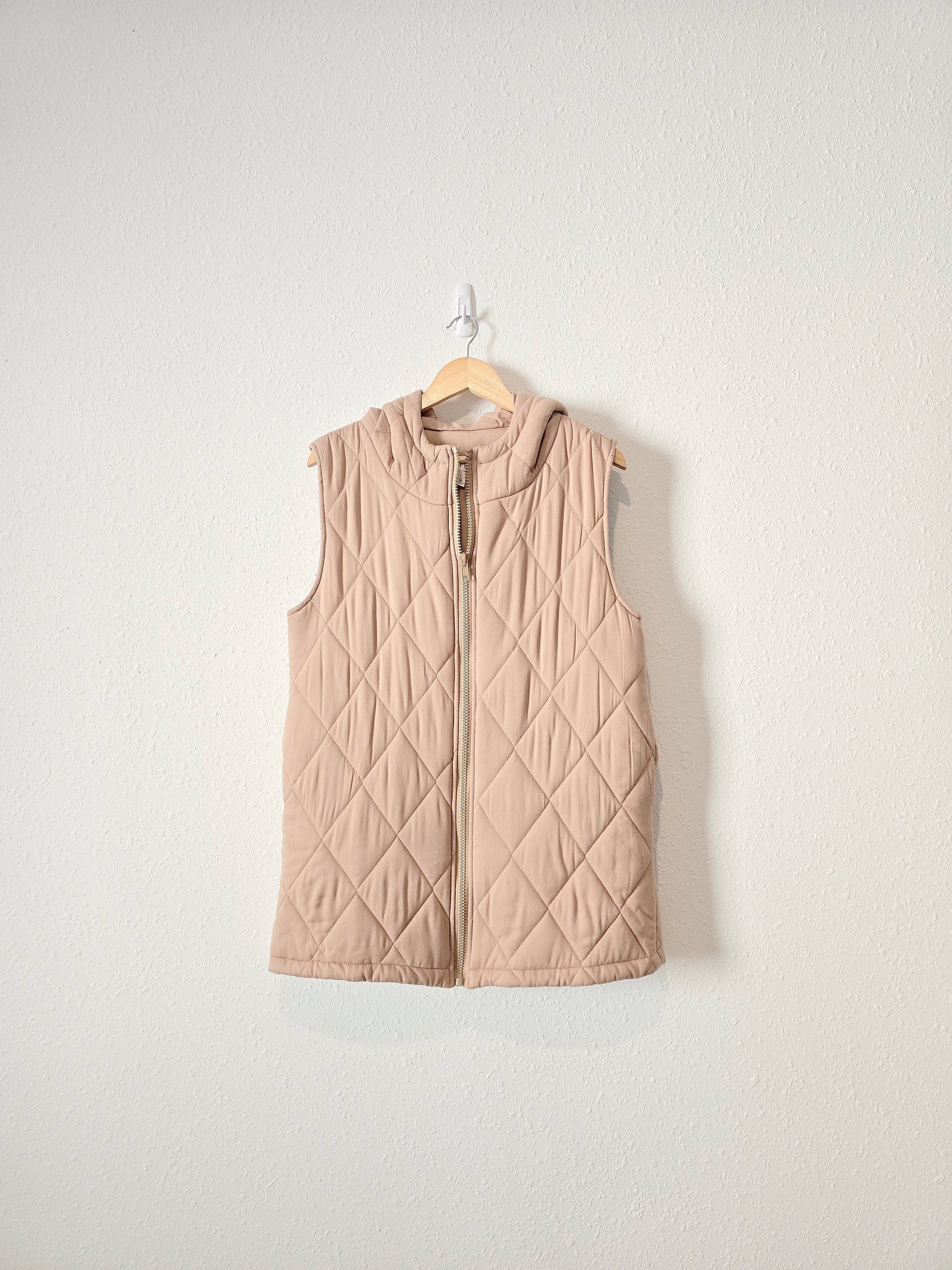 Neutral Quilted Zip Up Vest (M)