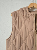 Neutral Quilted Zip Up Vest (M)