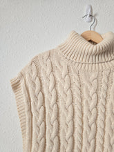 Load image into Gallery viewer, Turtleneck Sweater Vest (S)
