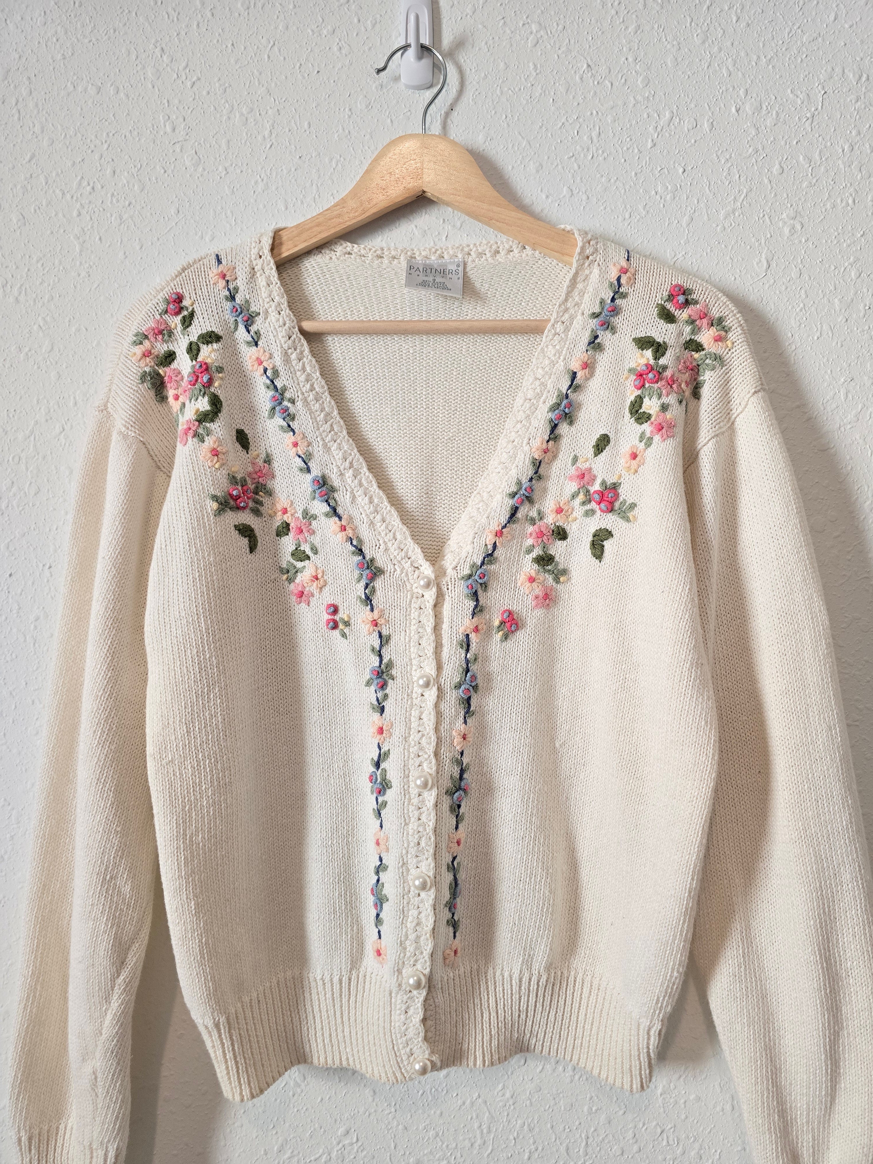 Vintage Floral Embroidered Cardigan (S)