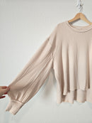 Cream Puff Sleeve Top (L)